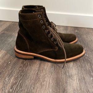Nisolo dark olive suede sz8 womens boot all weather amalia